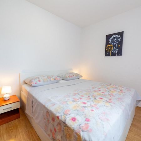 Serenity Split Bagian luar foto